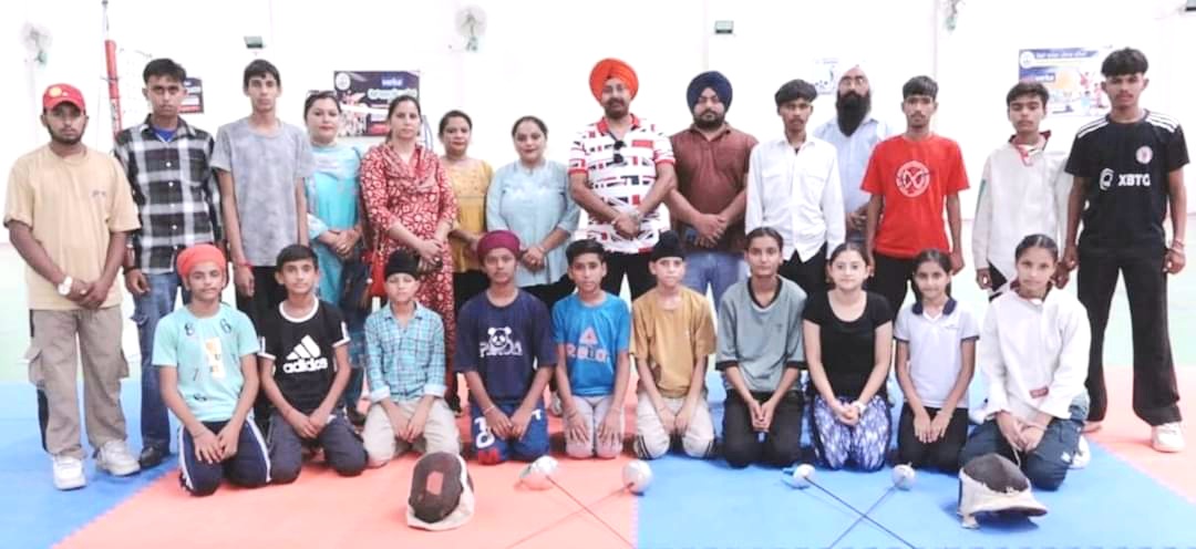 The players showcased their sportsmanship in the fencing competition